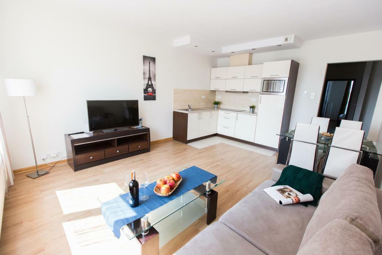 Pcd Aparthotel Ochota Warsaw Luaran gambar