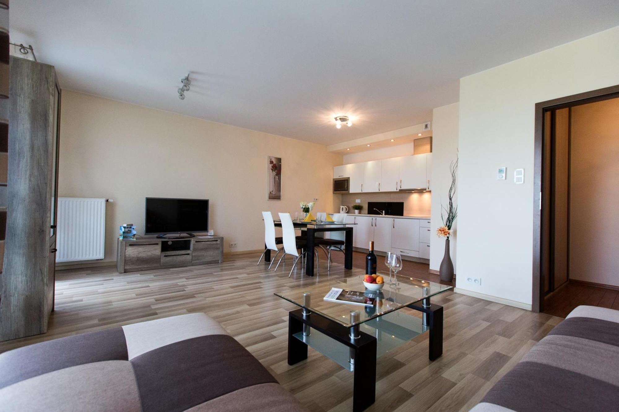 Pcd Aparthotel Ochota Warsaw Luaran gambar